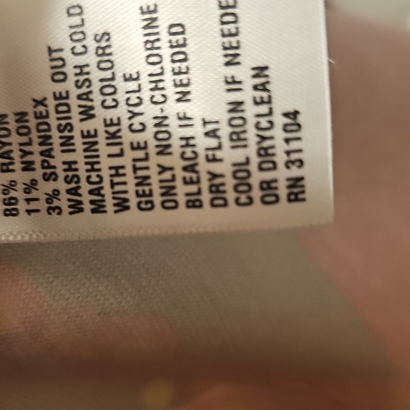 Crown & Ivy Tropical Print Dress, Peasant Sleeve,  Excellent Condition, Size S - Picture 14 of 17